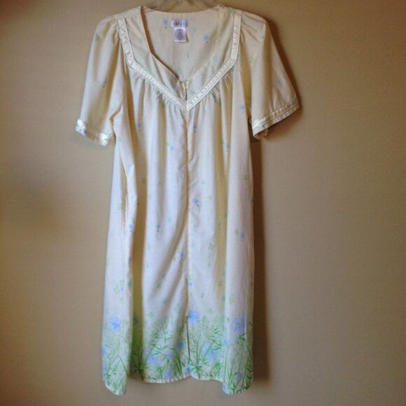 Celestial Dreams Robe/House Dress X-Large - Picture 7 of 8